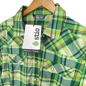 Stio Eddy Shirt Long Sleeve Pearl Snap Mens Medium Sprout Plaid Green‎ NWT